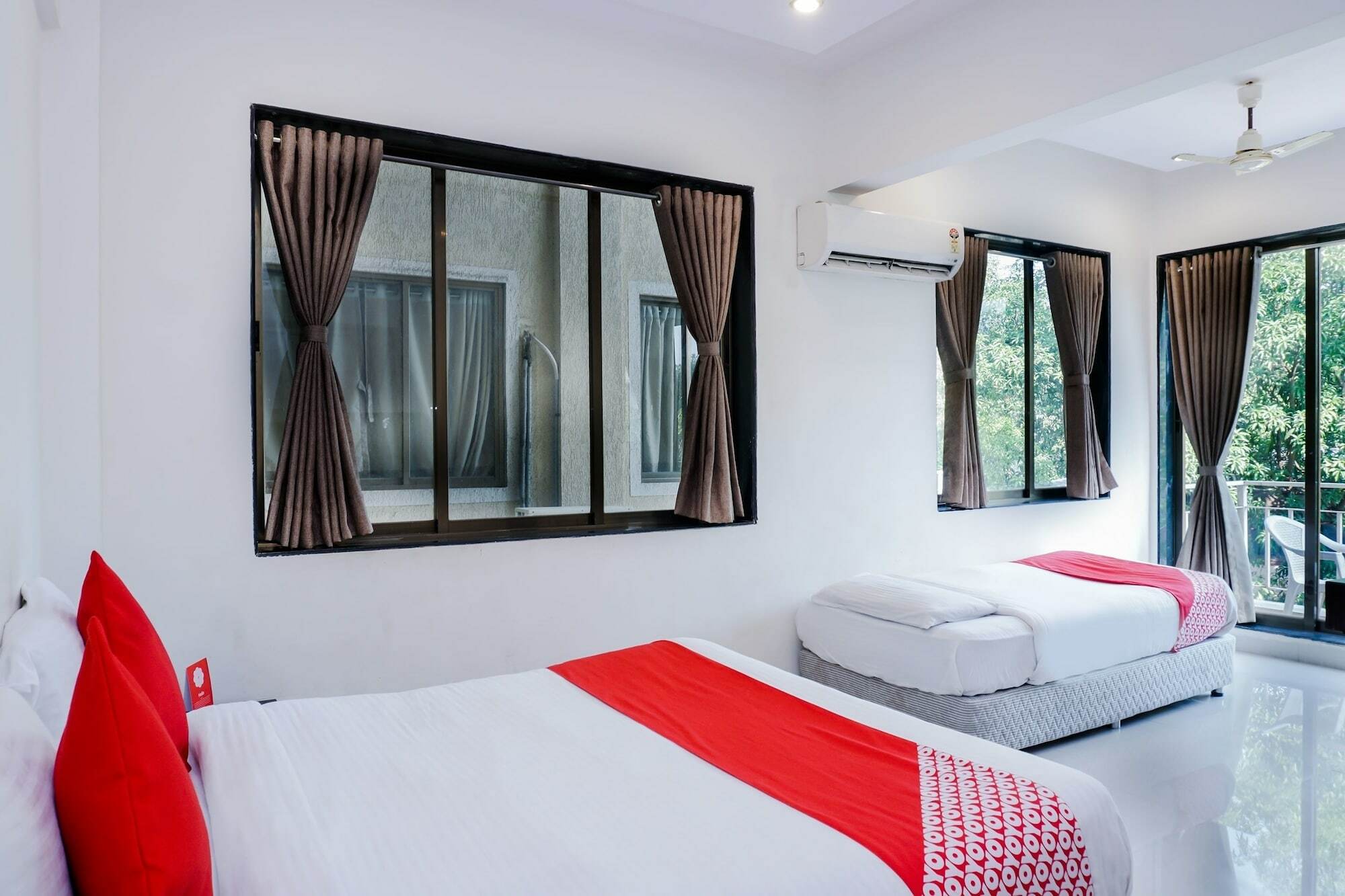 Dreams Holiday Resort 罗纳瓦拉 外观 照片